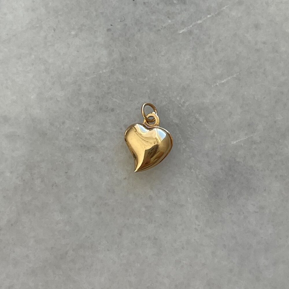 Solid 14k Tiny Yellow Gold Puffy Witch's Heart Ne… - image 7
